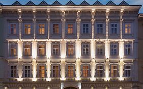 The Levante Rathaus Apartments
